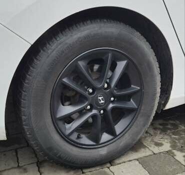Белый Хендай i30 Wagon, объемом двигателя 1.6 л и пробегом 166 тыс. км за 8190 $, фото 7 на Automoto.ua