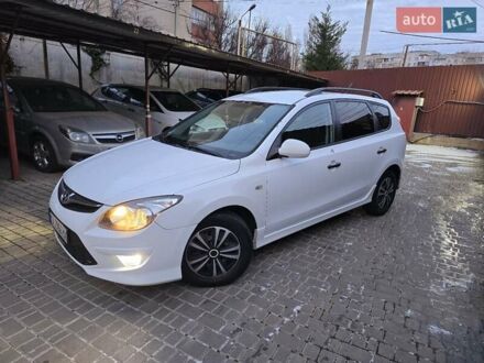Хендай i30 Wagon 2010 у Одесі на Automoto.ua Білий Хендай i30 Wagon, об'ємом двигуна 1.6 л та пробігом 269 тис. км за 5999 $, фото 1 на Automoto.ua