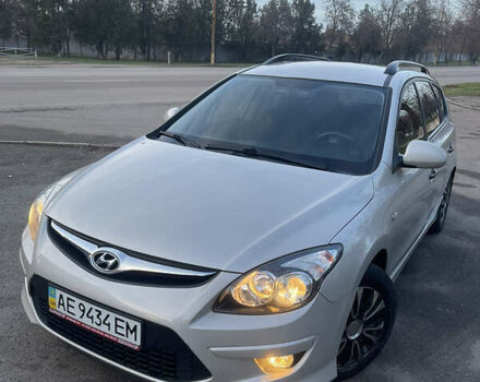 Бежевий Хендай i30 Wagon, об'ємом двигуна 1.6 л та пробігом 120 тис. км за 8300 $, фото 2 на Automoto.ua