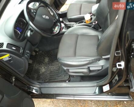 Чорний Хендай i30 Wagon, об'ємом двигуна 2 л та пробігом 176 тис. км за 7800 $, фото 7 на Automoto.ua