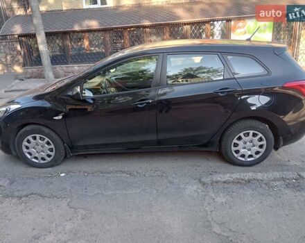 Черный Хендай i30 Wagon, объемом двигателя 1.4 л и пробегом 79 тыс. км за 10300 $, фото 7 на Automoto.ua