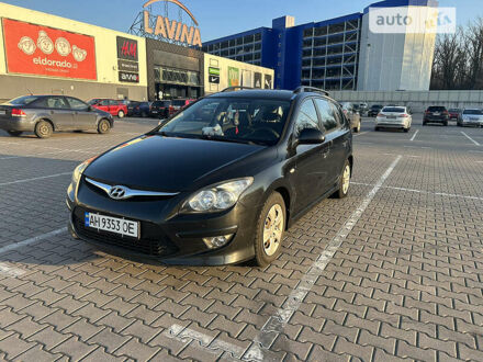 Хендай i30 Wagon 2010 у Києві на Automoto.ua Чорний Хендай i30 Wagon, об'ємом двигуна 1.4 л та пробігом 230 тис. км за 6500 $, фото 1 на Automoto.ua