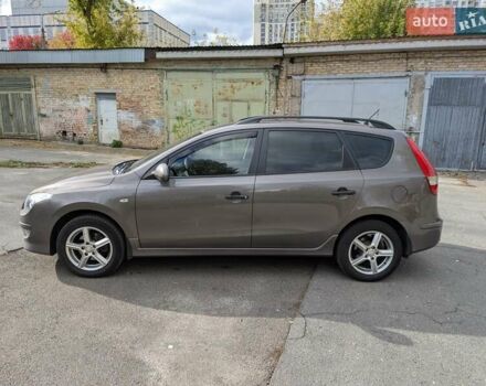 Коричневый Хендай i30 Wagon, объемом двигателя 1.6 л и пробегом 236 тыс. км за 7200 $, фото 1 на Automoto.ua
