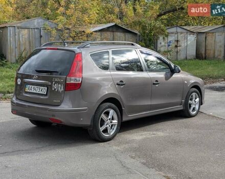Коричневый Хендай i30 Wagon, объемом двигателя 1.6 л и пробегом 236 тыс. км за 7200 $, фото 4 на Automoto.ua