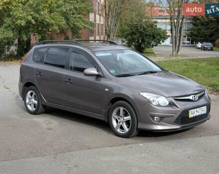 Коричневый Хендай i30 Wagon, объемом двигателя 1.6 л и пробегом 236 тыс. км за 7200 $, фото 6 на Automoto.ua