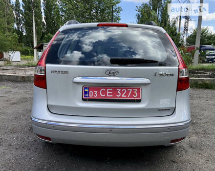 Хендай i30 Wagon, об'ємом двигуна 1.6 л та пробігом 201 тис. км за 6400 $, фото 4 на Automoto.ua