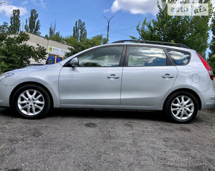 Хендай i30 Wagon, об'ємом двигуна 1.6 л та пробігом 201 тис. км за 6400 $, фото 10 на Automoto.ua