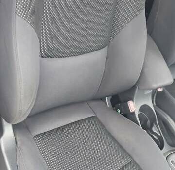 Сірий Хендай i30 Wagon, об'ємом двигуна 1.59 л та пробігом 205 тис. км за 7500 $, фото 11 на Automoto.ua