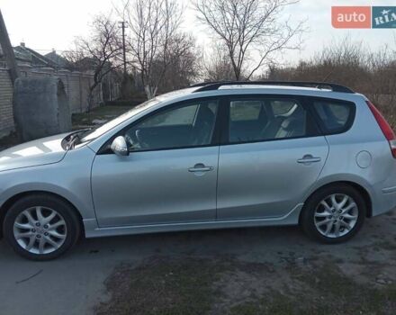Серый Хендай i30 Wagon, объемом двигателя 1.6 л и пробегом 375 тыс. км за 7100 $, фото 1 на Automoto.ua