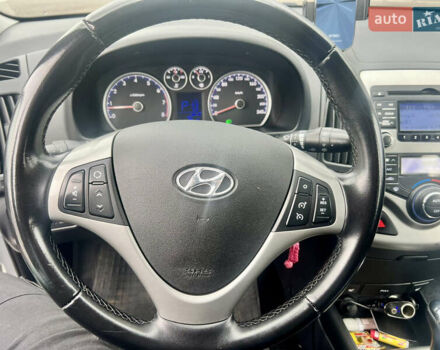 Серый Хендай i30 Wagon, объемом двигателя 1.6 л и пробегом 311 тыс. км за 7800 $, фото 12 на Automoto.ua