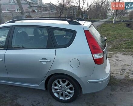 Серый Хендай i30 Wagon, объемом двигателя 1.6 л и пробегом 375 тыс. км за 7100 $, фото 5 на Automoto.ua