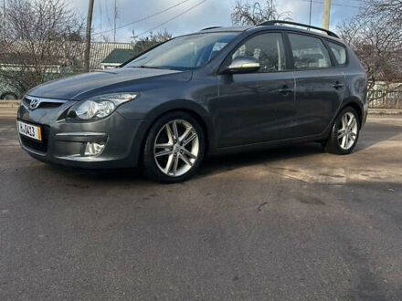 Хендай i30 Wagon 2010 у Житомирі на Automoto.ua Сірий Хендай i30 Wagon, об'ємом двигуна 1.6 л та пробігом 138 тис. км за 6980 $, фото 1 на Automoto.ua