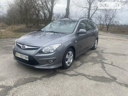 Хендай i30 Wagon 2012 у Кременчуге на Automoto.ua Сірий Хендай i30 Wagon, об'ємом двигуна 1.6 л та пробігом 210 тис. км за 6900 $, фото 1 на Automoto.ua
