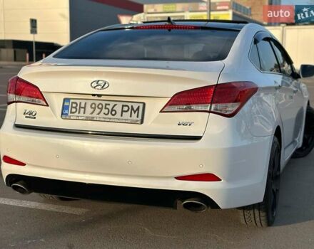 Білий Хендай і40, об'ємом двигуна 1.7 л та пробігом 217 тис. км за 10799 $, фото 2 на Automoto.ua