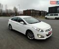 Белый Хендай и40, объемом двигателя 2 л и пробегом 148 тыс. км за 11500 $, фото 1 на Automoto.ua