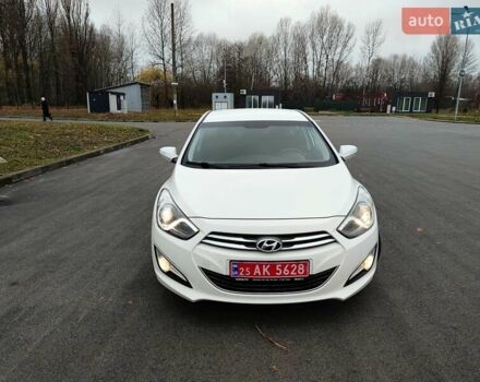 Белый Хендай и40, объемом двигателя 2 л и пробегом 148 тыс. км за 11500 $, фото 7 на Automoto.ua