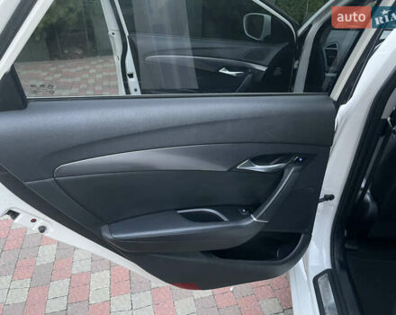 Белый Хендай и40, объемом двигателя 1.7 л и пробегом 204 тыс. км за 8700 $, фото 40 на Automoto.ua