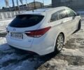 Белый Хендай и40, объемом двигателя 1.7 л и пробегом 232 тыс. км за 11200 $, фото 1 на Automoto.ua