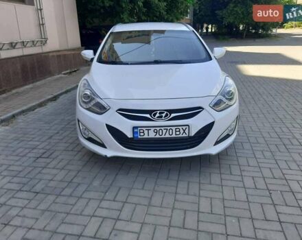 Белый Хендай и40, объемом двигателя 1.69 л и пробегом 245 тыс. км за 8100 $, фото 15 на Automoto.ua