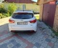 Белый Хендай и40, объемом двигателя 1.7 л и пробегом 200 тыс. км за 8700 $, фото 1 на Automoto.ua