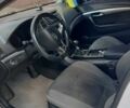 Белый Хендай и40, объемом двигателя 1.69 л и пробегом 245 тыс. км за 8100 $, фото 11 на Automoto.ua