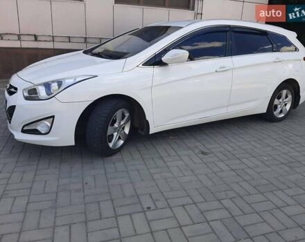 Белый Хендай и40, объемом двигателя 1.69 л и пробегом 245 тыс. км за 8100 $, фото 13 на Automoto.ua
