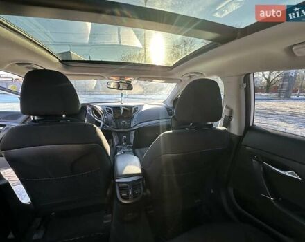 Белый Хендай и40, объемом двигателя 1.7 л и пробегом 232 тыс. км за 11200 $, фото 11 на Automoto.ua