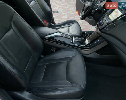 Белый Хендай и40, объемом двигателя 1.7 л и пробегом 204 тыс. км за 8700 $, фото 45 на Automoto.ua