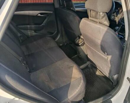 Белый Хендай и40, объемом двигателя 1.7 л и пробегом 333 тыс. км за 8500 $, фото 12 на Automoto.ua