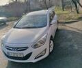 Белый Хендай и40, объемом двигателя 1.7 л и пробегом 333 тыс. км за 8500 $, фото 6 на Automoto.ua