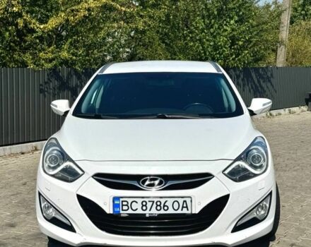 Белый Хендай и40, объемом двигателя 1.7 л и пробегом 266 тыс. км за 8600 $, фото 1 на Automoto.ua