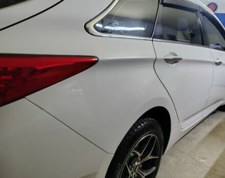 Белый Хендай и40, объемом двигателя 0 л и пробегом 293 тыс. км за 9350 $, фото 5 на Automoto.ua