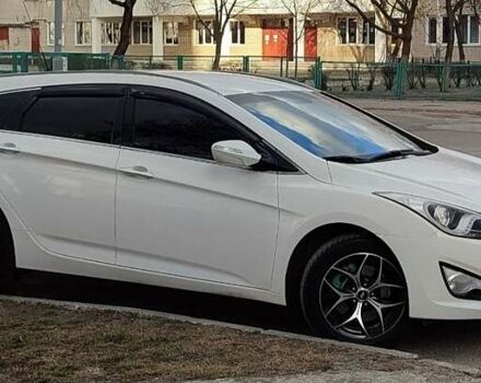 Белый Хендай и40, объемом двигателя 0 л и пробегом 295 тыс. км за 9350 $, фото 7 на Automoto.ua