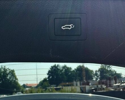 Белый Хендай и40, объемом двигателя 1.7 л и пробегом 266 тыс. км за 8600 $, фото 5 на Automoto.ua