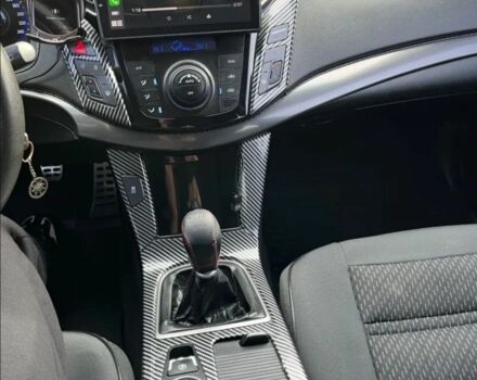 Белый Хендай и40, объемом двигателя 0 л и пробегом 293 тыс. км за 9350 $, фото 2 на Automoto.ua