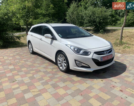 Білий Хендай і40, об'ємом двигуна 1.7 л та пробігом 205 тис. км за 9200 $, фото 2 на Automoto.ua