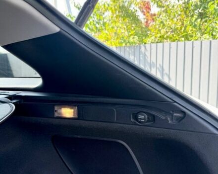 Белый Хендай и40, объемом двигателя 1.7 л и пробегом 266 тыс. км за 8600 $, фото 8 на Automoto.ua