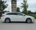 Белый Хендай и40, объемом двигателя 1.7 л и пробегом 342 тыс. км за 8500 $, фото 3 на Automoto.ua
