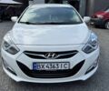 Белый Хендай и40, объемом двигателя 1.7 л и пробегом 223 тыс. км за 10500 $, фото 1 на Automoto.ua