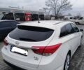 Белый Хендай и40, объемом двигателя 1.7 л и пробегом 241 тыс. км за 9800 $, фото 1 на Automoto.ua