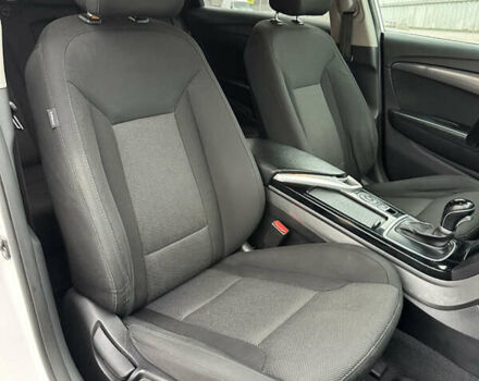 Білий Хендай і40, об'ємом двигуна 1.69 л та пробігом 184 тис. км за 11500 $, фото 19 на Automoto.ua