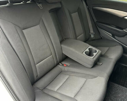 Білий Хендай і40, об'ємом двигуна 1.69 л та пробігом 184 тис. км за 11500 $, фото 25 на Automoto.ua