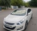 Белый Хендай и40, объемом двигателя 1.69 л и пробегом 235 тыс. км за 11600 $, фото 1 на Automoto.ua