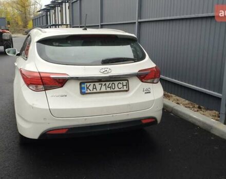 Білий Хендай і40, об'ємом двигуна 1.7 л та пробігом 184 тис. км за 11000 $, фото 3 на Automoto.ua