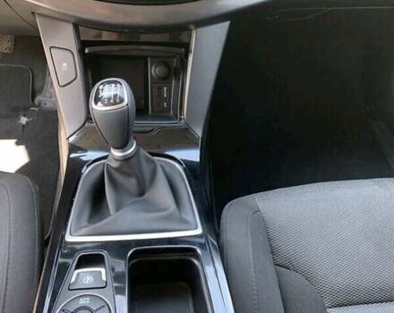 Білий Хендай і40, об'ємом двигуна 1.7 л та пробігом 185 тис. км за 10000 $, фото 13 на Automoto.ua