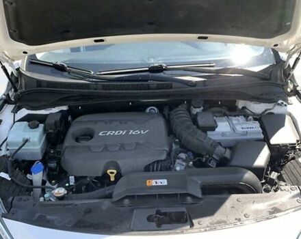 Білий Хендай і40, об'ємом двигуна 1.7 л та пробігом 185 тис. км за 10000 $, фото 10 на Automoto.ua