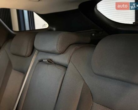 Белый Хендай и40, объемом двигателя 1.7 л и пробегом 288 тыс. км за 9300 $, фото 22 на Automoto.ua