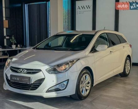 Белый Хендай и40, объемом двигателя 1.7 л и пробегом 288 тыс. км за 9300 $, фото 9 на Automoto.ua
