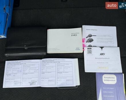 Белый Хендай и40, объемом двигателя 1.7 л и пробегом 209 тыс. км за 12500 $, фото 76 на Automoto.ua