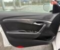 Белый Хендай и40, объемом двигателя 1.7 л и пробегом 209 тыс. км за 12500 $, фото 25 на Automoto.ua